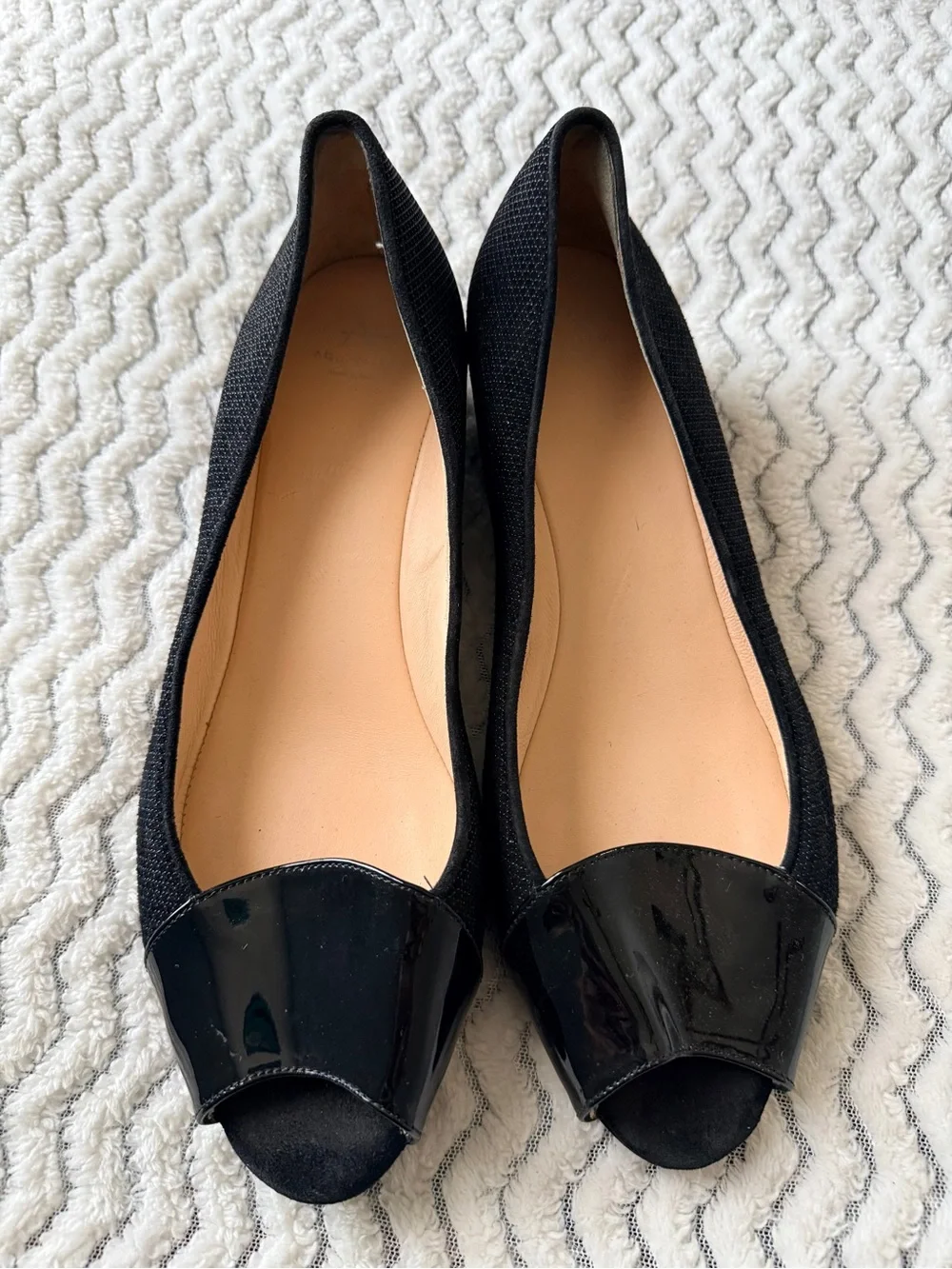 Aquatalia Black Canvas Low Wedges Patent Leather Peep Toe Slip On Shoes Sz 10
